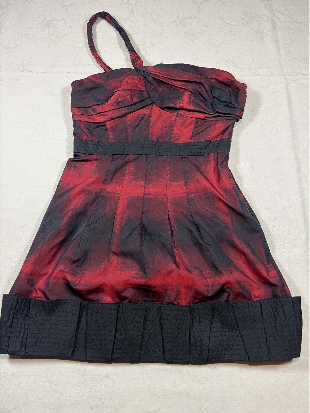 BCBG Maxazaria Short Halter Cocktail Dress Red Black Size 6
